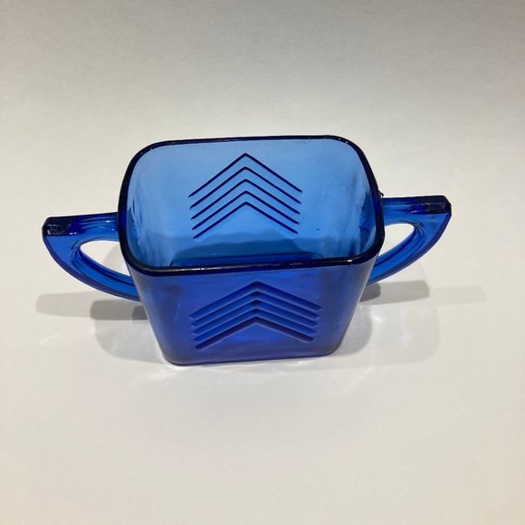 VINTAGE COBALT BLUE GLASS SUGAR AND CREAMER - Picture 6 of 15